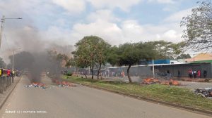 Traders Block Section Of Jogoo Road In Protest Over The Demolition Of Uhuru Market, Anti Riot Police Are At The Site