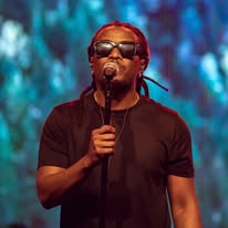 Nyashinski &ndash; Biography