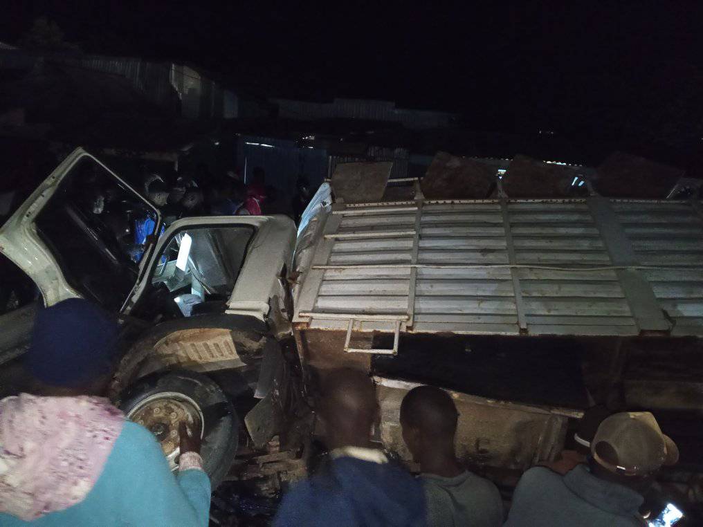 Tragedy as six people are killed after lorry crashes into pedestrians on Kericho-Kisumu highway