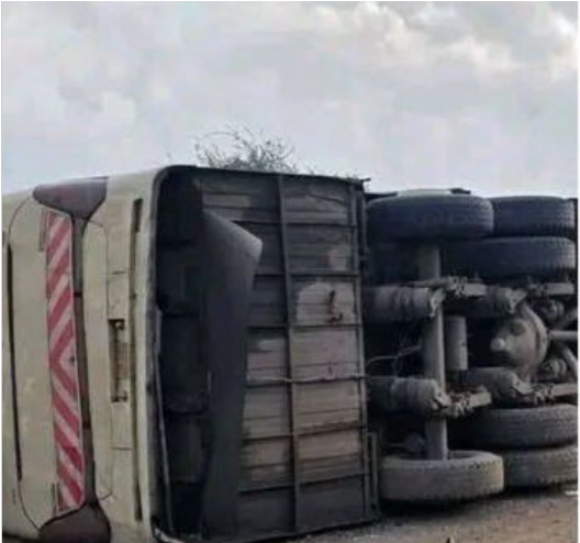 Tahmeed bus overturns on Nairobi-Mombasa highway, leaving several injured