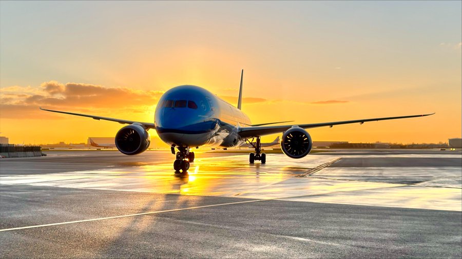 KLM cancels Middle East flights, monitors security situation