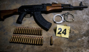 Drama as two suspects are arrested, stolen police rifle recovered in Mombasa operation