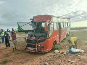 At least six dead, several injured in Nairobi–Mombasa highway crash