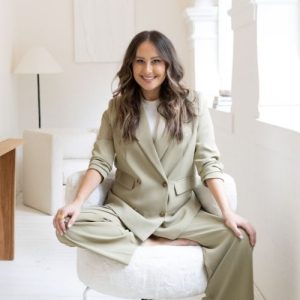 Jackie Gillies net worth