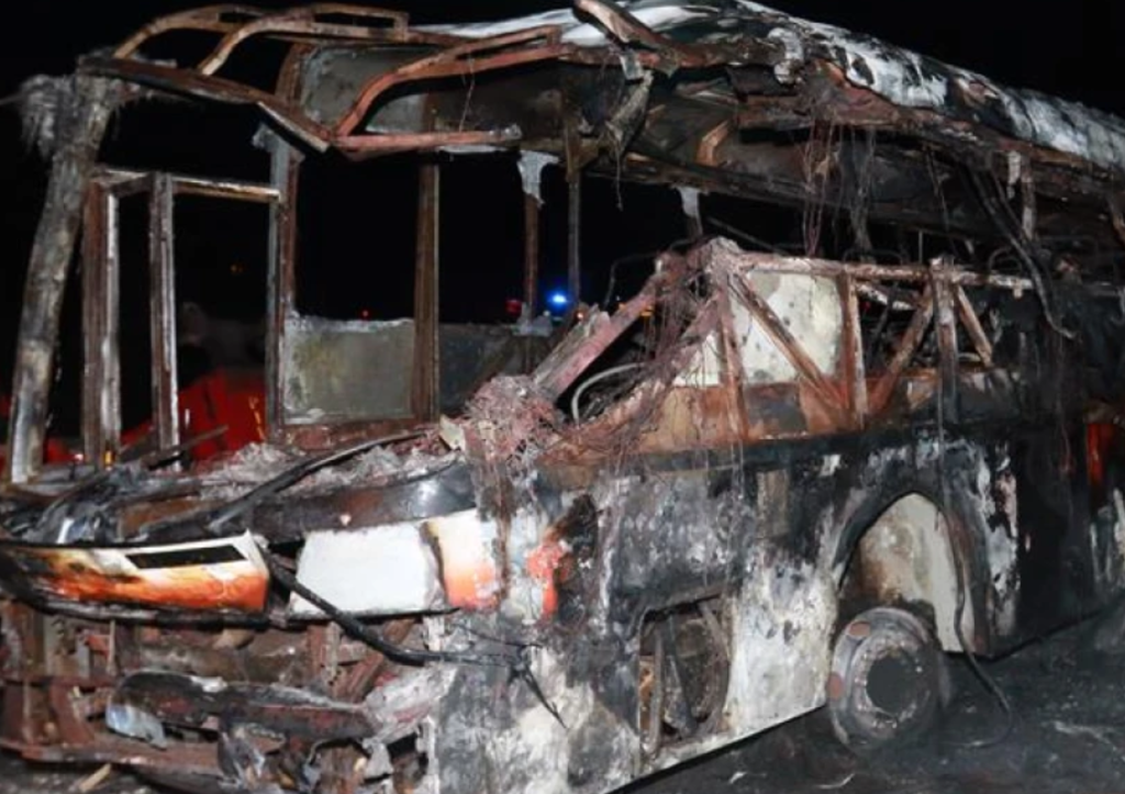 14 Killed, dozens injured after bus plunges into ravine in Ecuador