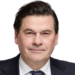 Innes Willox net worth