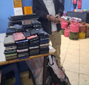 Police recover 120 smartphones, laptops and gas cylinders in Nairobi operation
