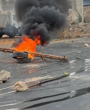 UoN students resume protests, block Waiyaki Way over lecturers’ strike