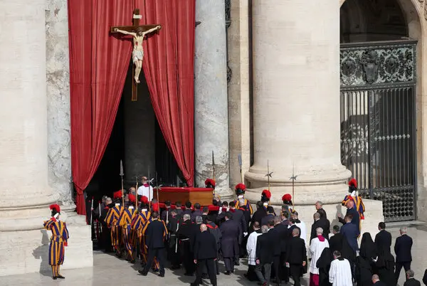 Pope Francis’ Body Transferred To St. Peter’s Basilica In Solemn Procession