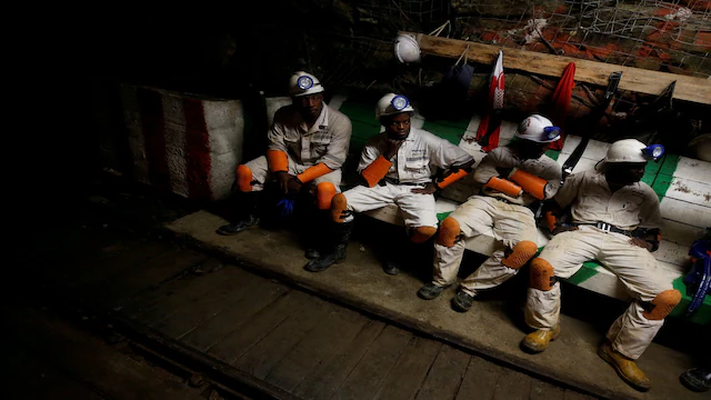 289 Workers Trapped In South African Gold Mine