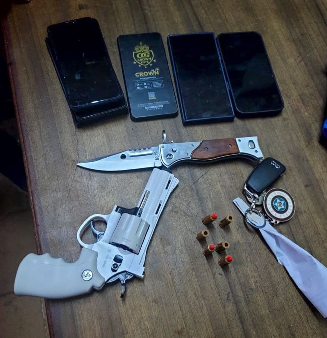Police Recover Plastic Revolver, Arrest 4 Suspects In Operation In Nairobi