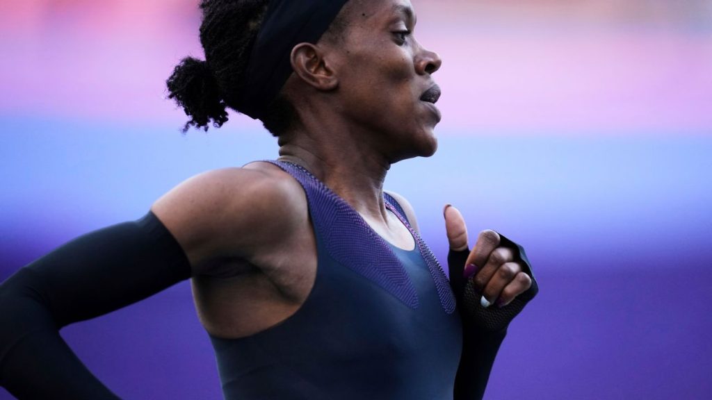 Faith Kipyegon runs 4:06 mile at Breaking 4, faster than world record