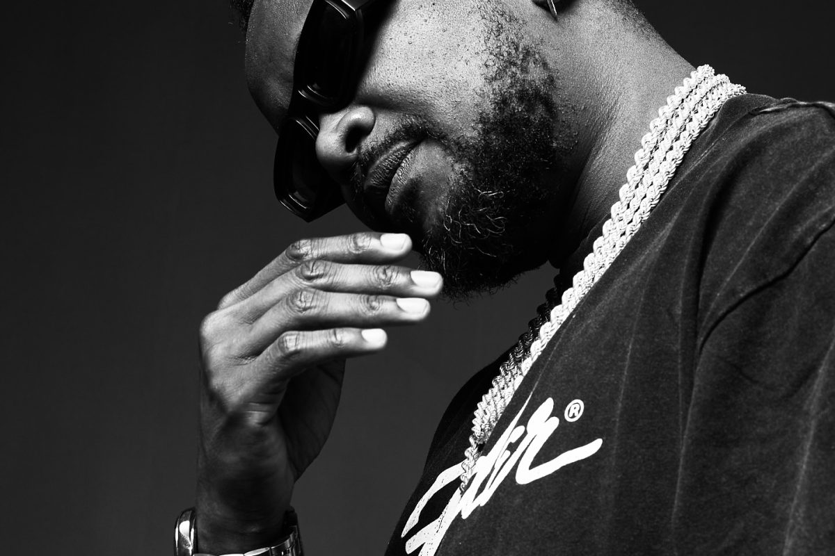 Nyashinski – Biography