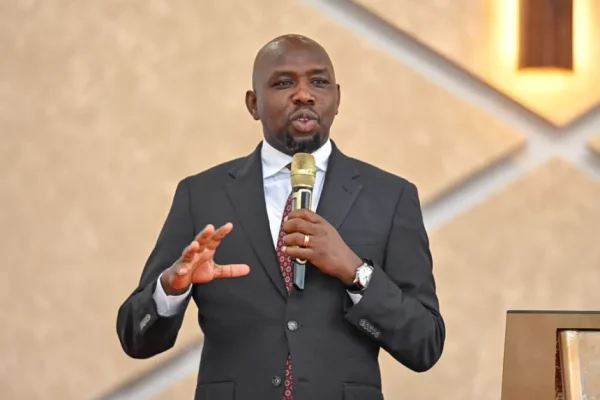 Govt Launches Leadership Training For Over 8,000 Officials