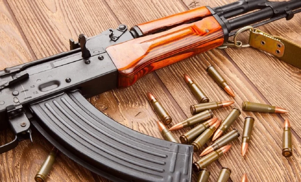 Police Detain Suspects, Recover AK47 Rifle With Eight Bullets Over Robberies In Kiserian, Kajiado County