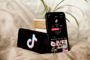 How long does it take TikTok shop to ship?