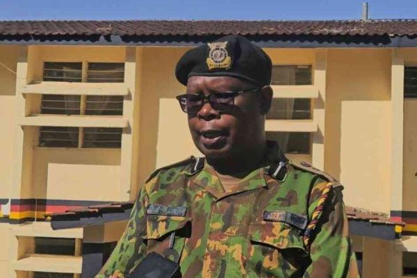 Drama as man stabs and injures three cops while resisting arrest in Makutano, West Pokot County