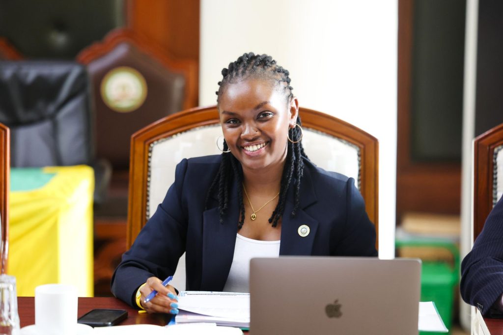 City Hall moves to end health workers’ strike