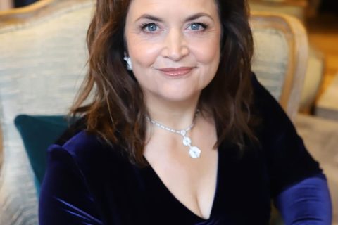 Ruth Jones net worth
