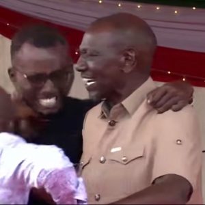 Drama as a man grabs Ruto in security breach in Kilifi