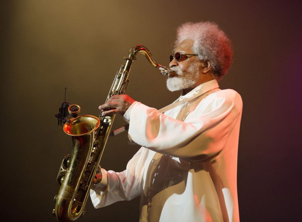 Legendary jazz saxophonist Sonny Rollins dies at 95