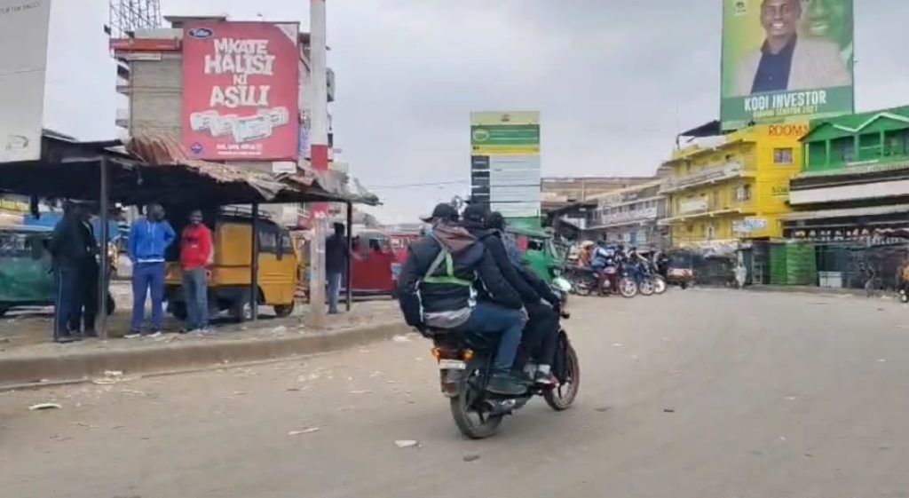 KHRC says police defied orders by erecting roadblocks