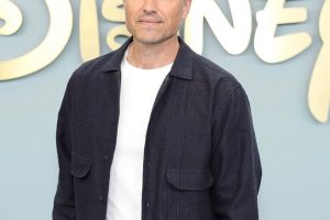 Eric Winter net worth