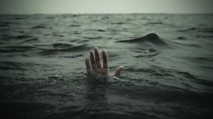 Storekeeper drowns while boarding dredging vessel on Lake Victoria