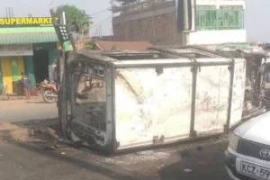 Two people including a police officer die, 46 injured and 6 cars torched during Linda Mwananchi rally in Homa Bay Town