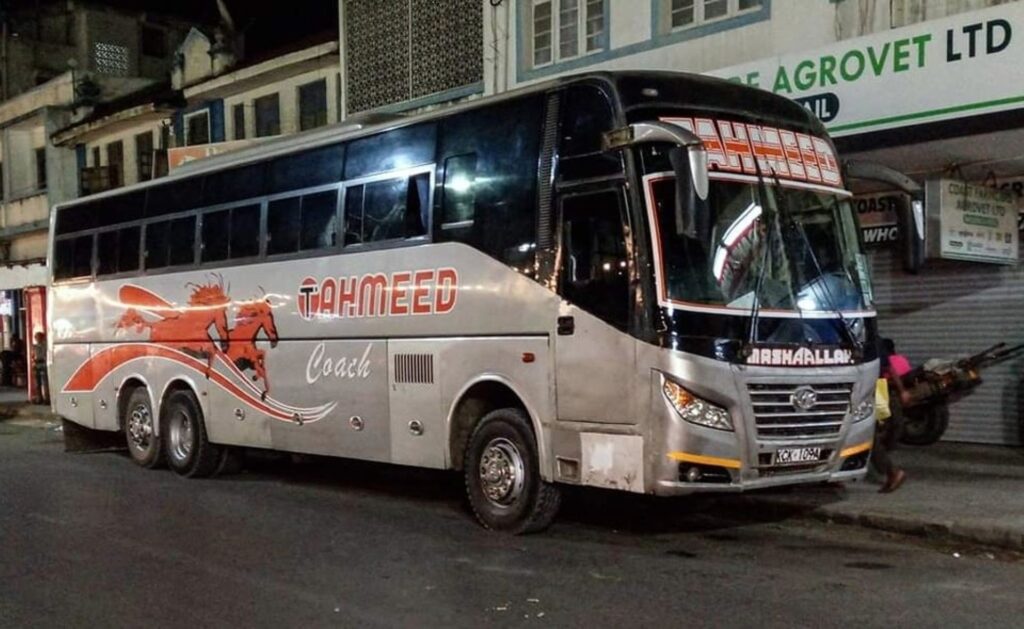 Tahmeed grounds bus after passengers report bedbugs