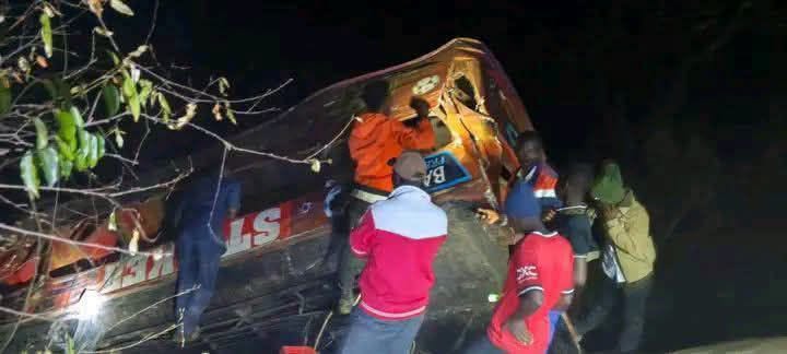 Seven killed, 28 injured in Maumba, Makueni after minibus crashes into escarpment