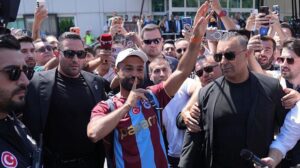 Mohamed Salah ‘s Jaw-Dropping New Salary Revealed After Surprise Trabzonspor Transfer