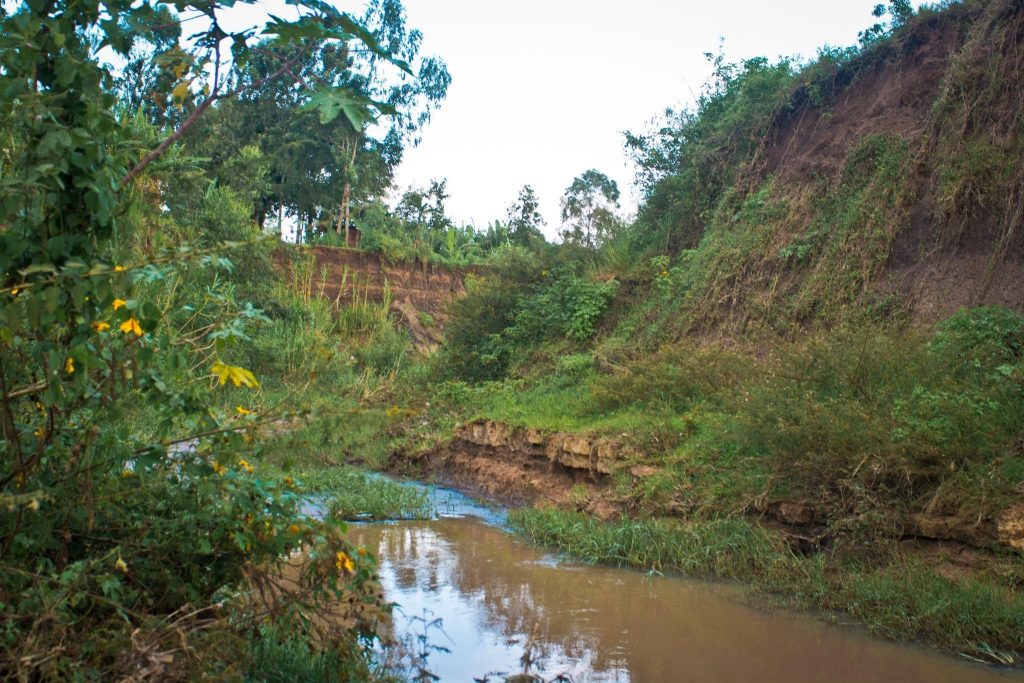 Dismembered human leg found along Iyabe river in Kisii