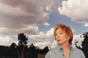 Shirley MacLaine net worth