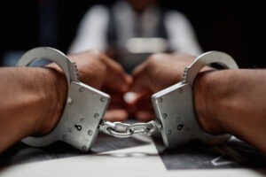 Video: Suspected Phone Thief Arrested After Trying to Sell Stolen Device Online
