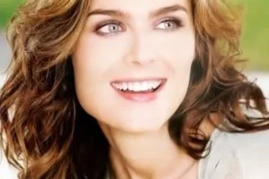 Emily Deschanel net worth