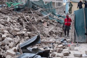 One rescued from collapsed Eastleigh building, rushed to hospital
