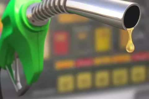 Independent fuel dealers threaten shutdown over wholesale price dispute